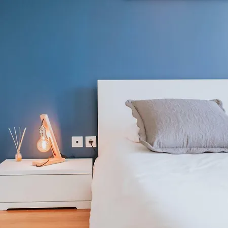 Lounge Ii By Amazing Madeira *